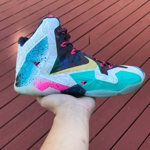 Lebron 11 What The